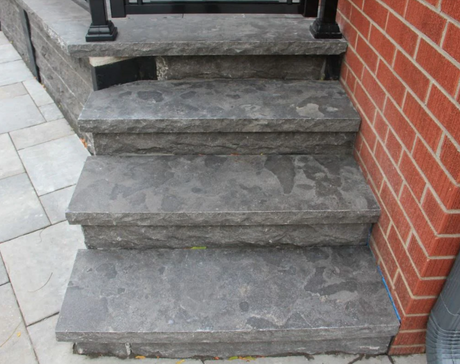 Banas Stones® Coping (Limestone Rocked Edge) - Ontario