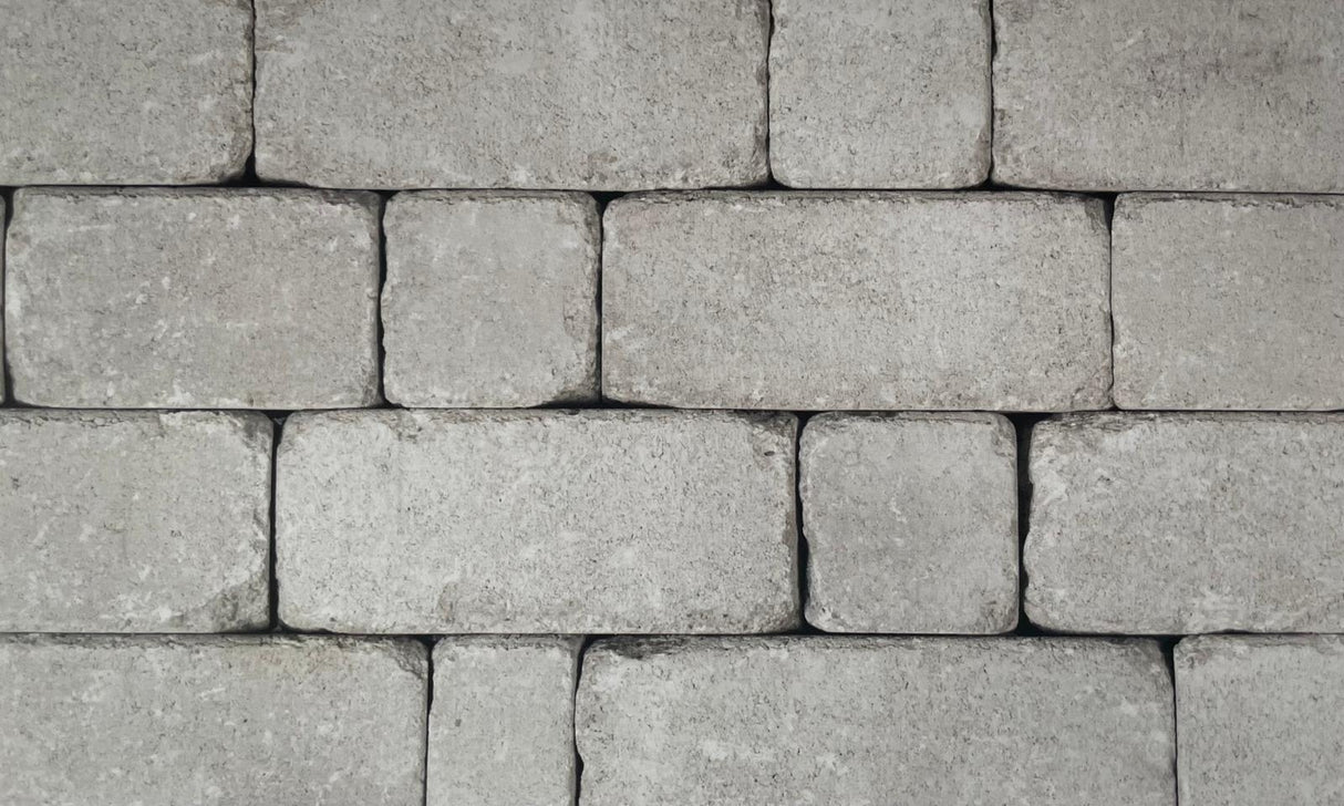 Retaining Walls - Stonegate Old World Series - Michigan