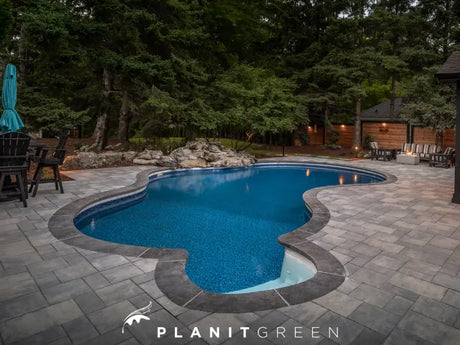 Banas Stones® Coping (Limestone Bullnosed) - Ontario