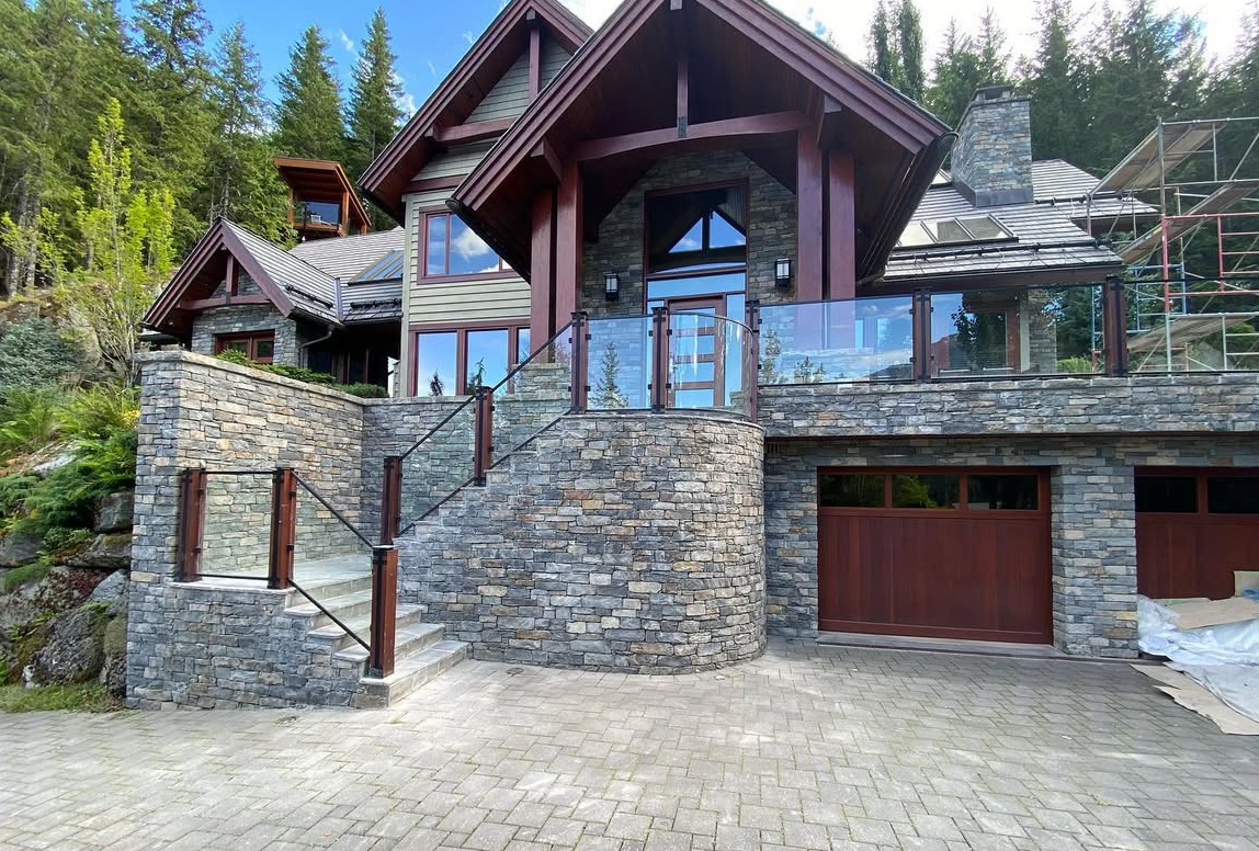 Wall Stone - Full Bed Basalt - British Columbia