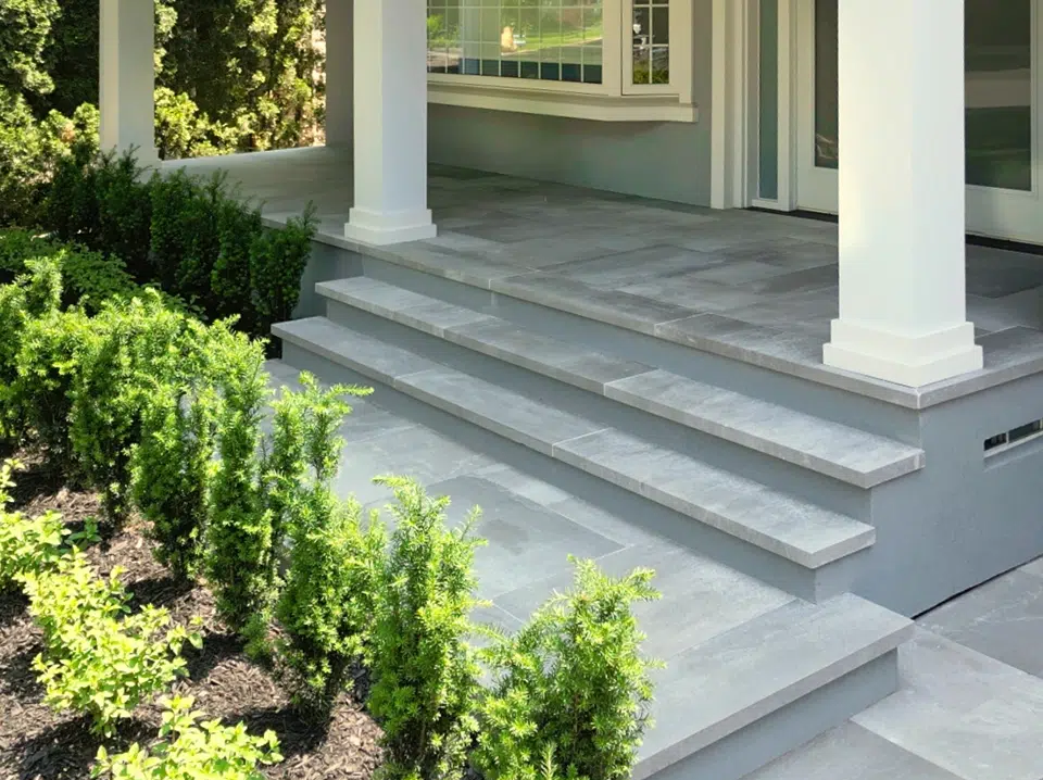 Banas Stones® 6" Thick Steps / Risers - 16" X 72" - Ontario