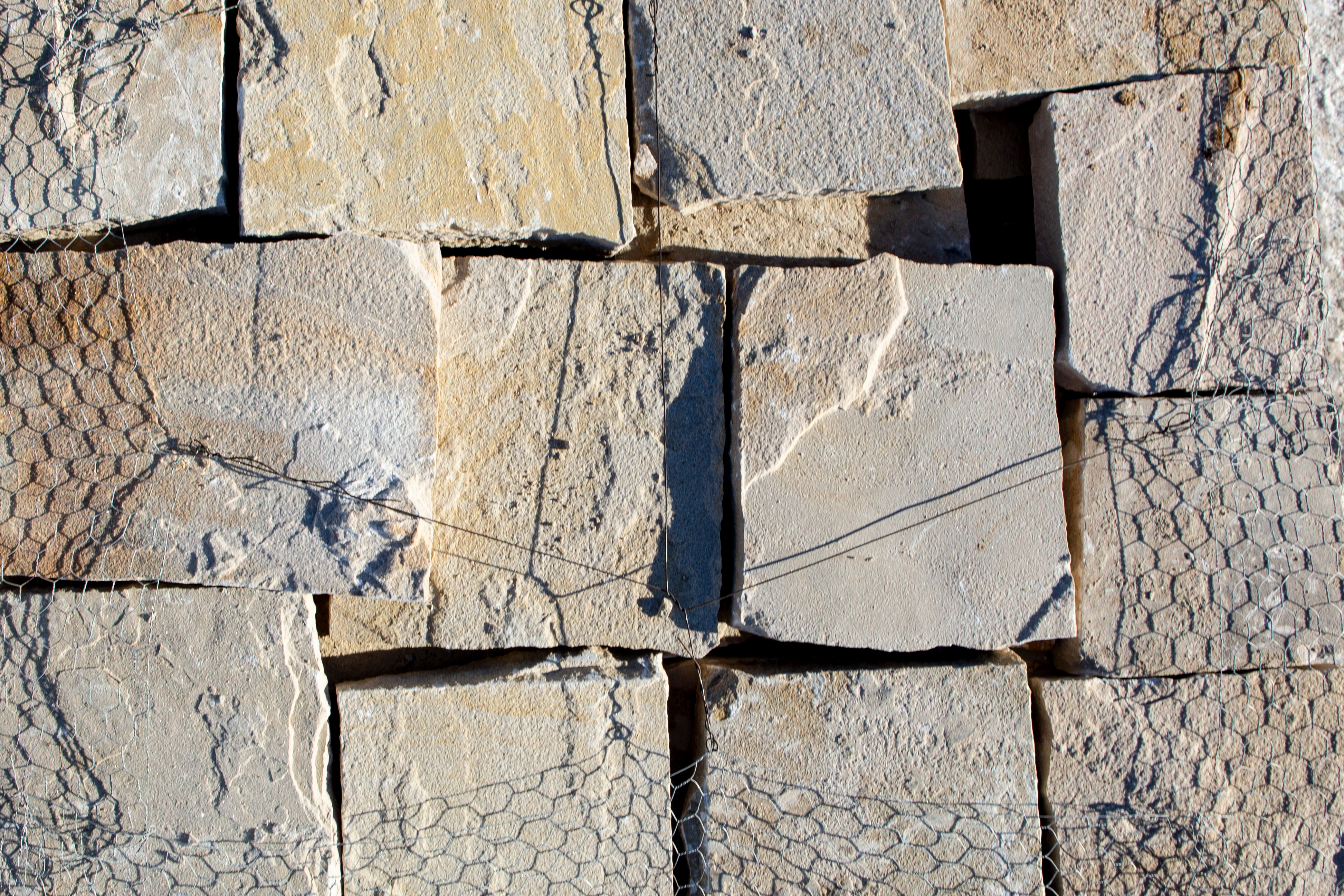 Wall Stone - Split - Utah Questions & Answers