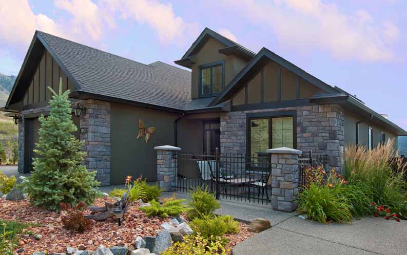 What type of stone pattern is the Cobblefield veneer designed to emulate?