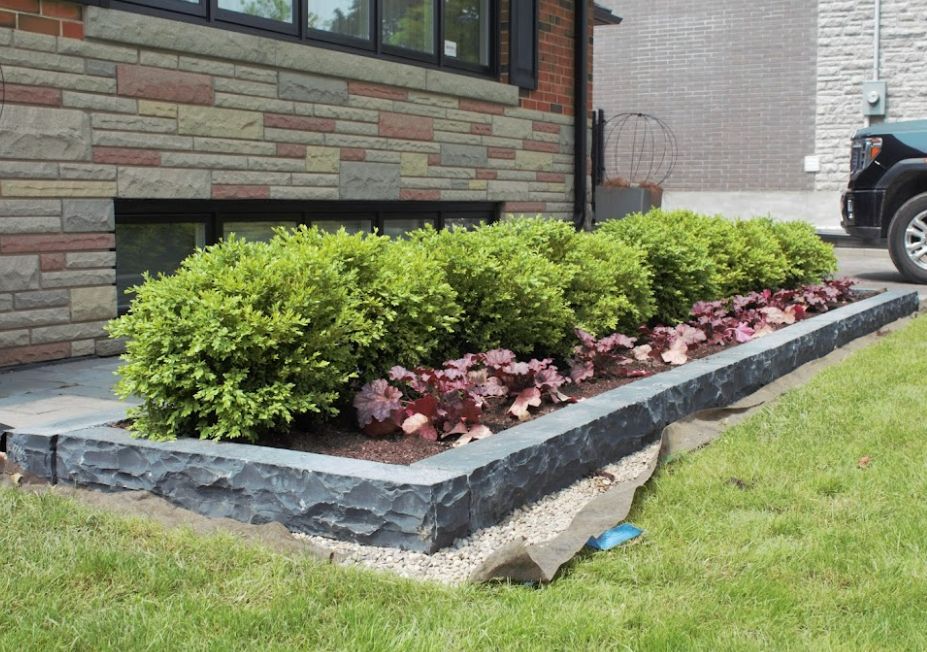 Is the curb available in a Granite color?