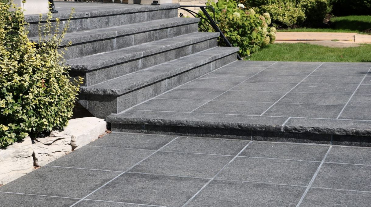 Banas® Coping - Stones (Granite Rocked Edge) - Ontario