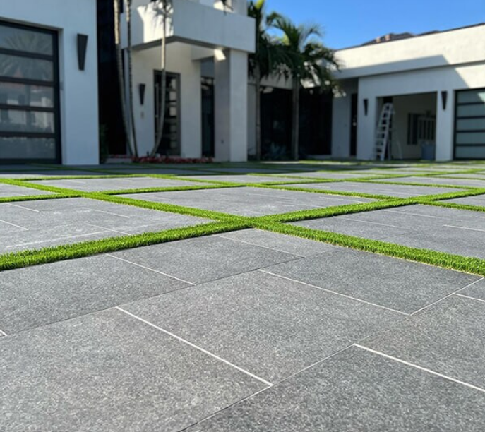 Banas® Porcelain Pavers - Ontario