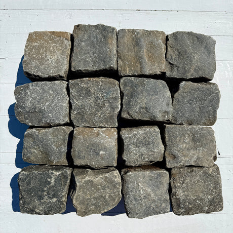 Reclaimed New York Granite Cobblestones - New York