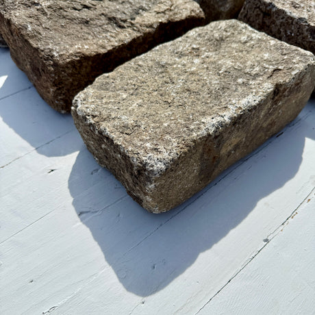 Reclaimed New York Granite Cobblestones - New York