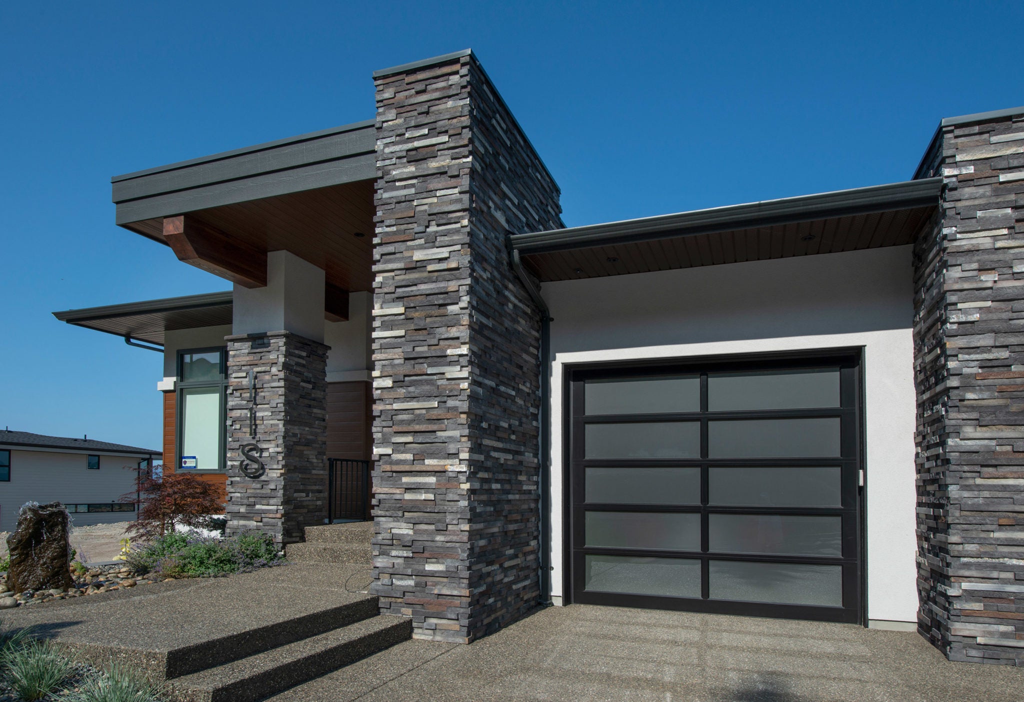 Cultured Stone® - Pro-fit Terrain Ledgestone Veneer
