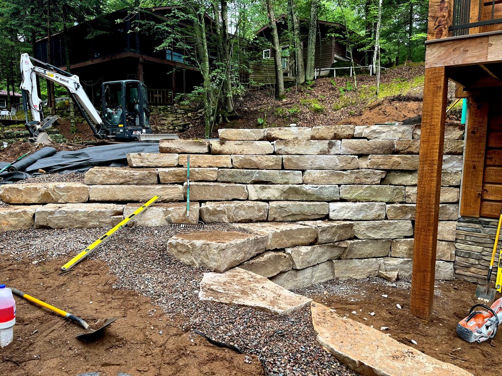 Natural Stone Outcroppings - Stonesdirect.com – StonesDirect.com