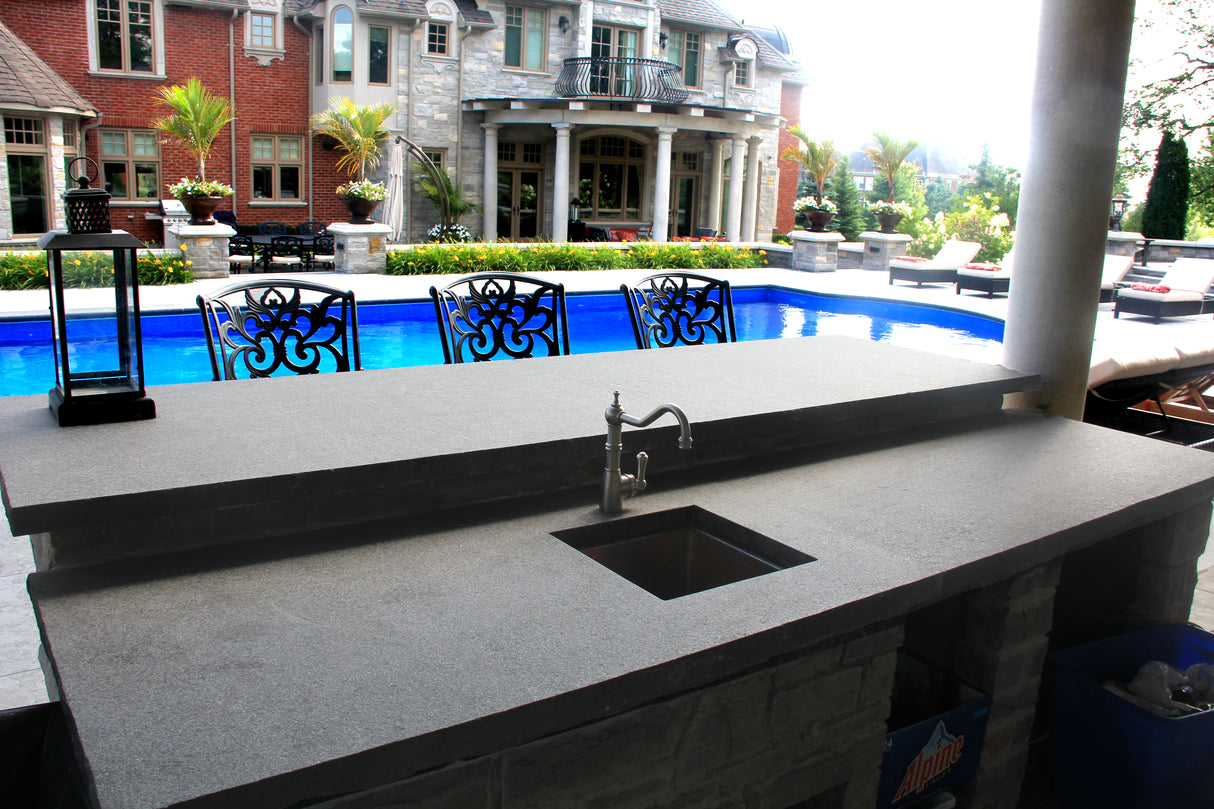 Banas Stones® 2" Thick Jumbo Slabs - 36" X 96" - Ontario