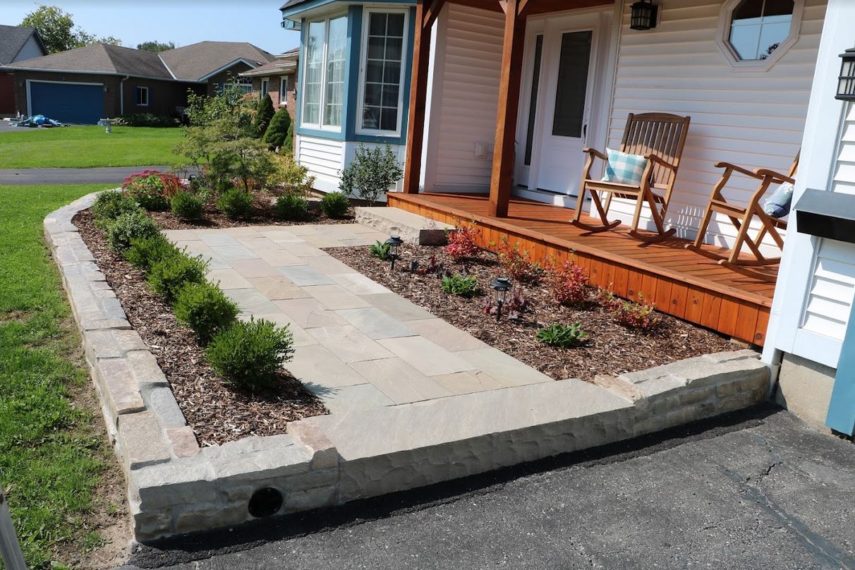 Banas Stones® Sandstone Steps - 6" Thick, 16" Depth - Ontario, Canada